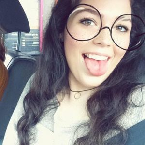 Meet your Posher, Bella